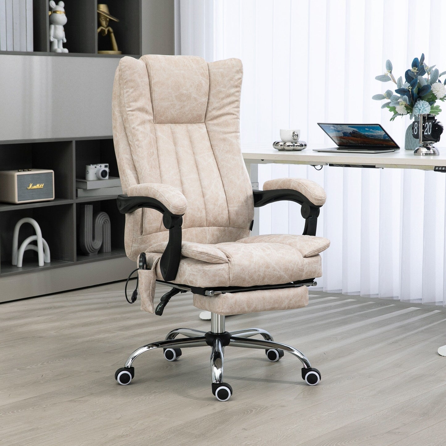 Fauteuil de bureau inclinable et massant pivotant à 360° en microfibre blanc crème avec massage par vibration, chauffage, repose-pieds et hauteur réglable