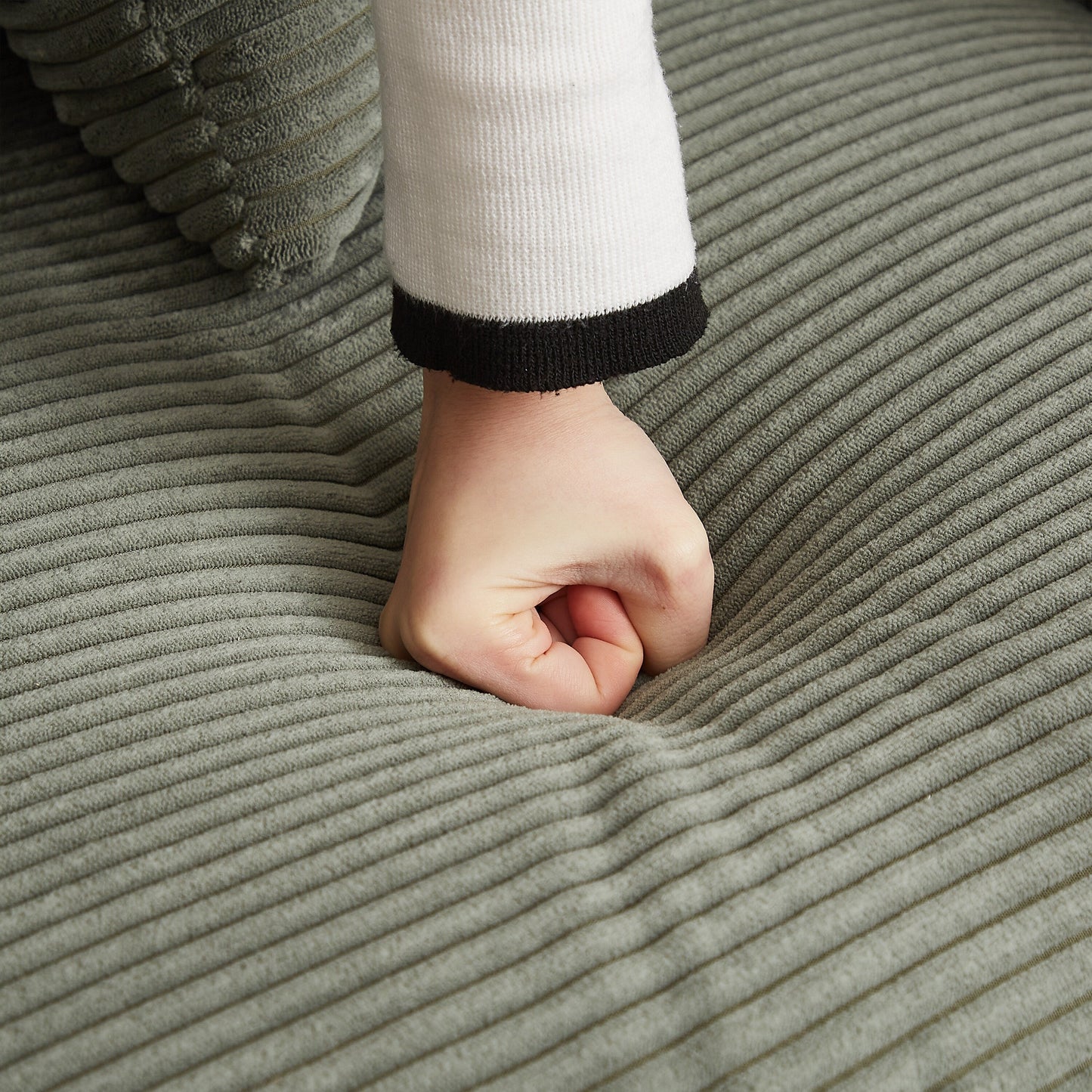 Canapé en L surdimensionné de 104 pouces en velours côtelé avec méridienne