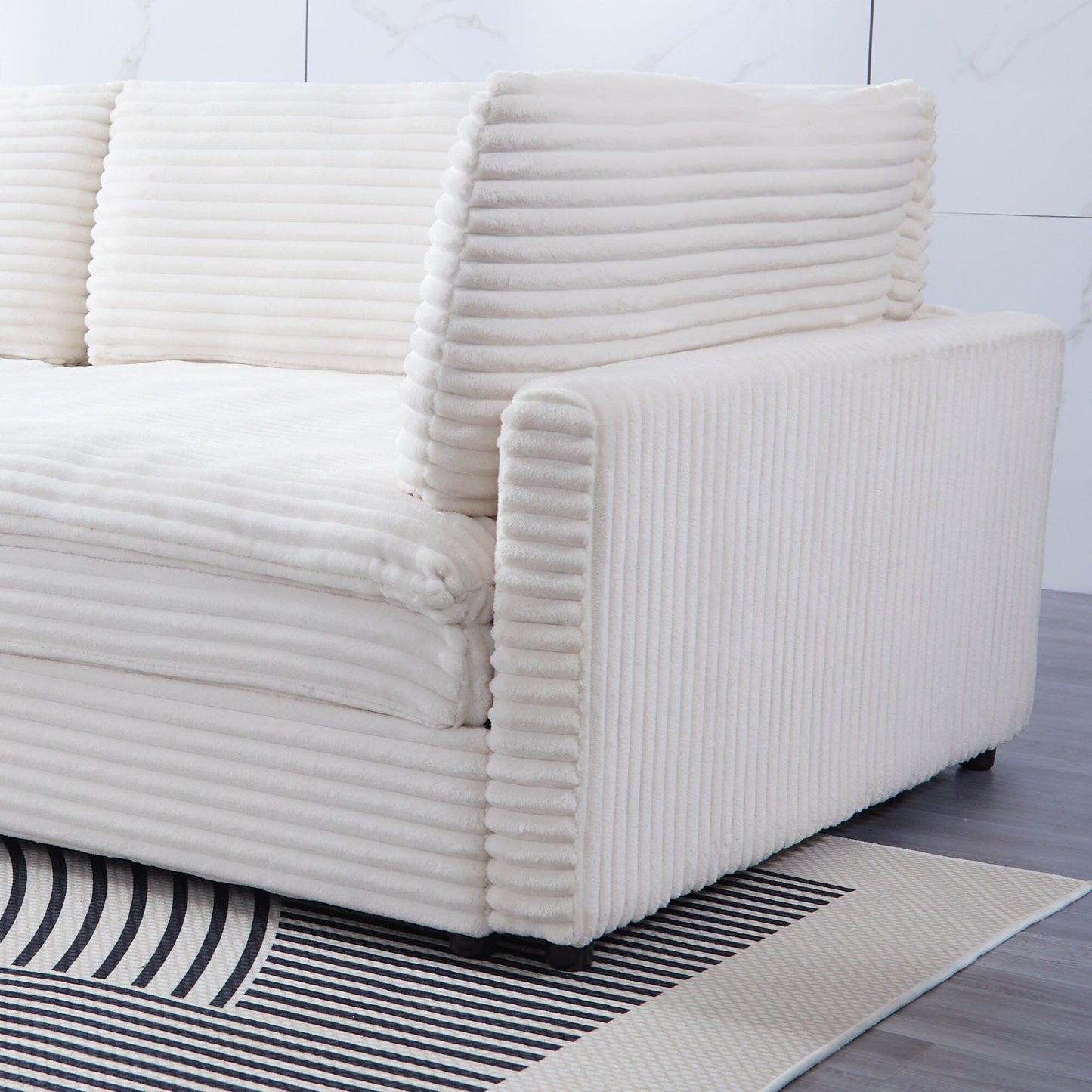 Canapé en velours côtelé noir de 112 pouces : deux coussins décoratifs, quatre dossiers, ouvrant un nouveau style pour l'espace décontracté du salon