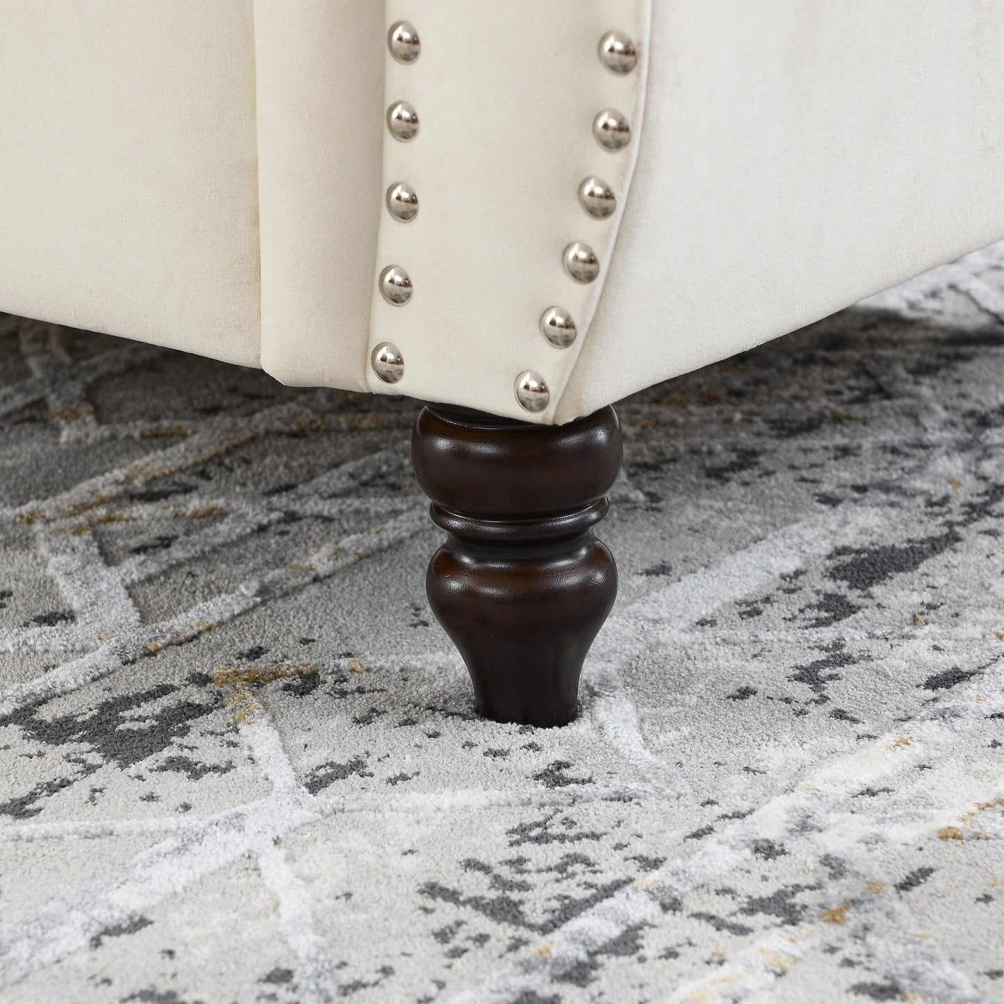 Canapé Chesterfield 2 places en velours 58,8 avec accoudoirs roulés, garniture cloutée et 2 coussins