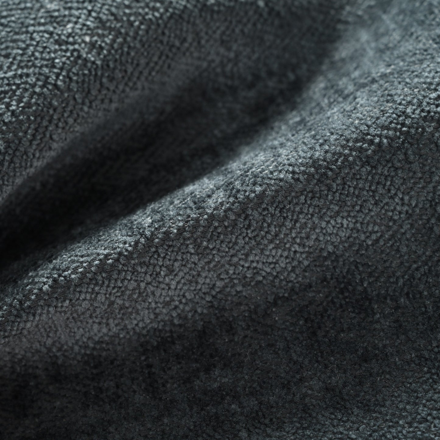 Canapé 3 places incurvé en polyester 81,5 avec accoudoirs ergonomiques, mousse haute densité et aucun assemblage requis