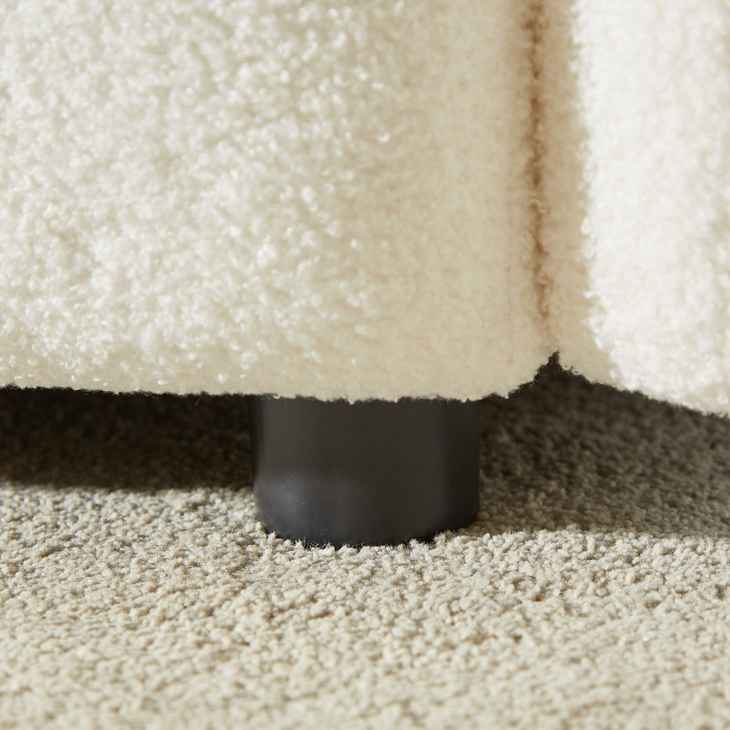 Canapé 3 places en tissu de 82 pouces avec coussins de dossier moelleux, cadre en bois massif et coussins en mousse confortables