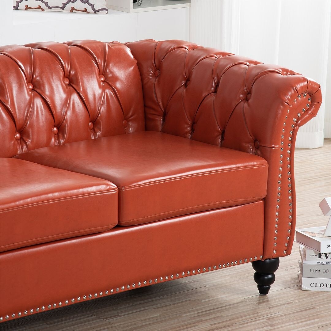 Canapé Chesterfield capitonné en similicuir avec accoudoirs roulés (84,65 po)