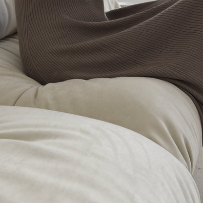 89 Canapé capitonné en forme de nuage