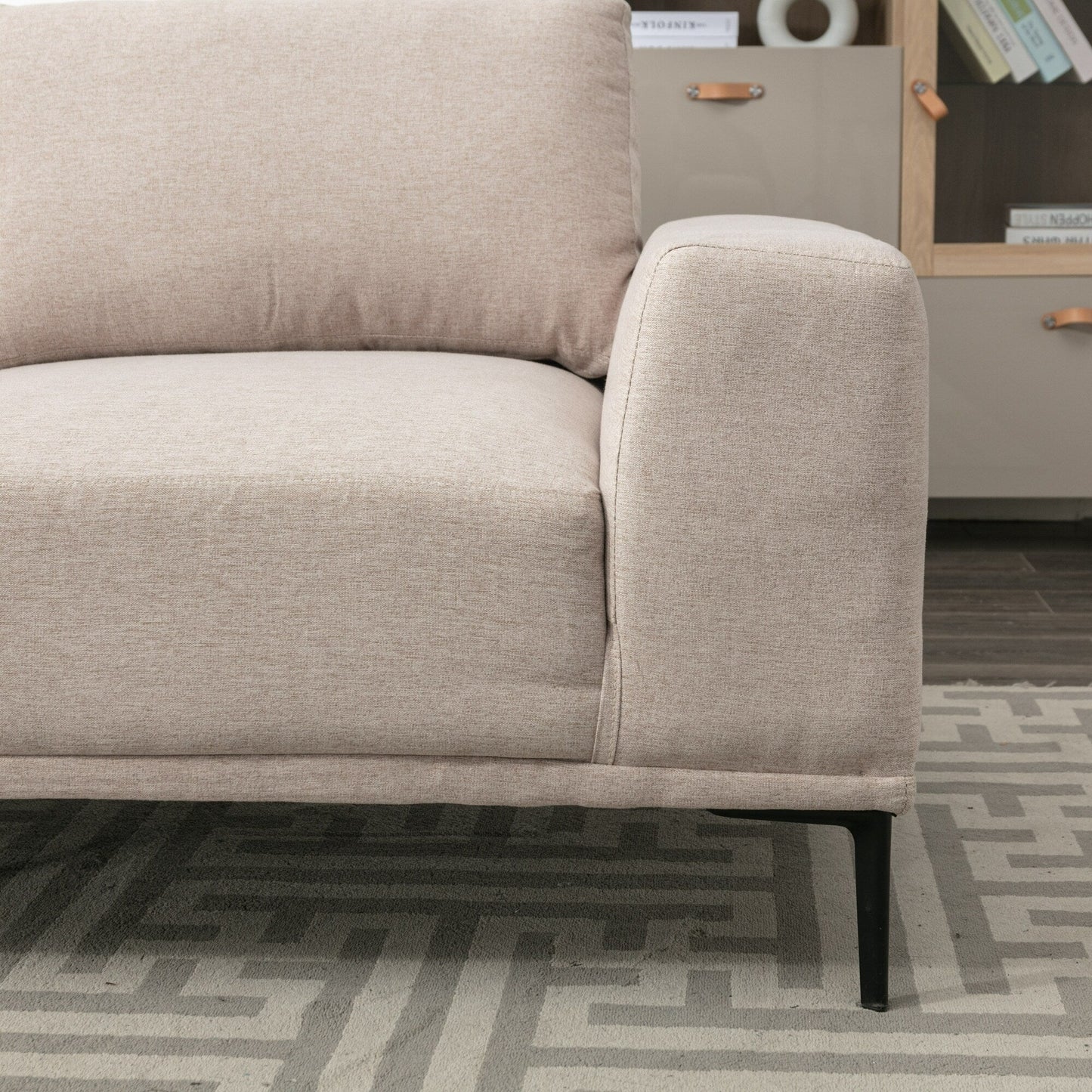 Canapé causeuse en tissu beige de 74,8 po avec coussins amovibles, pieds en métal et accoudoirs carrés contemporains