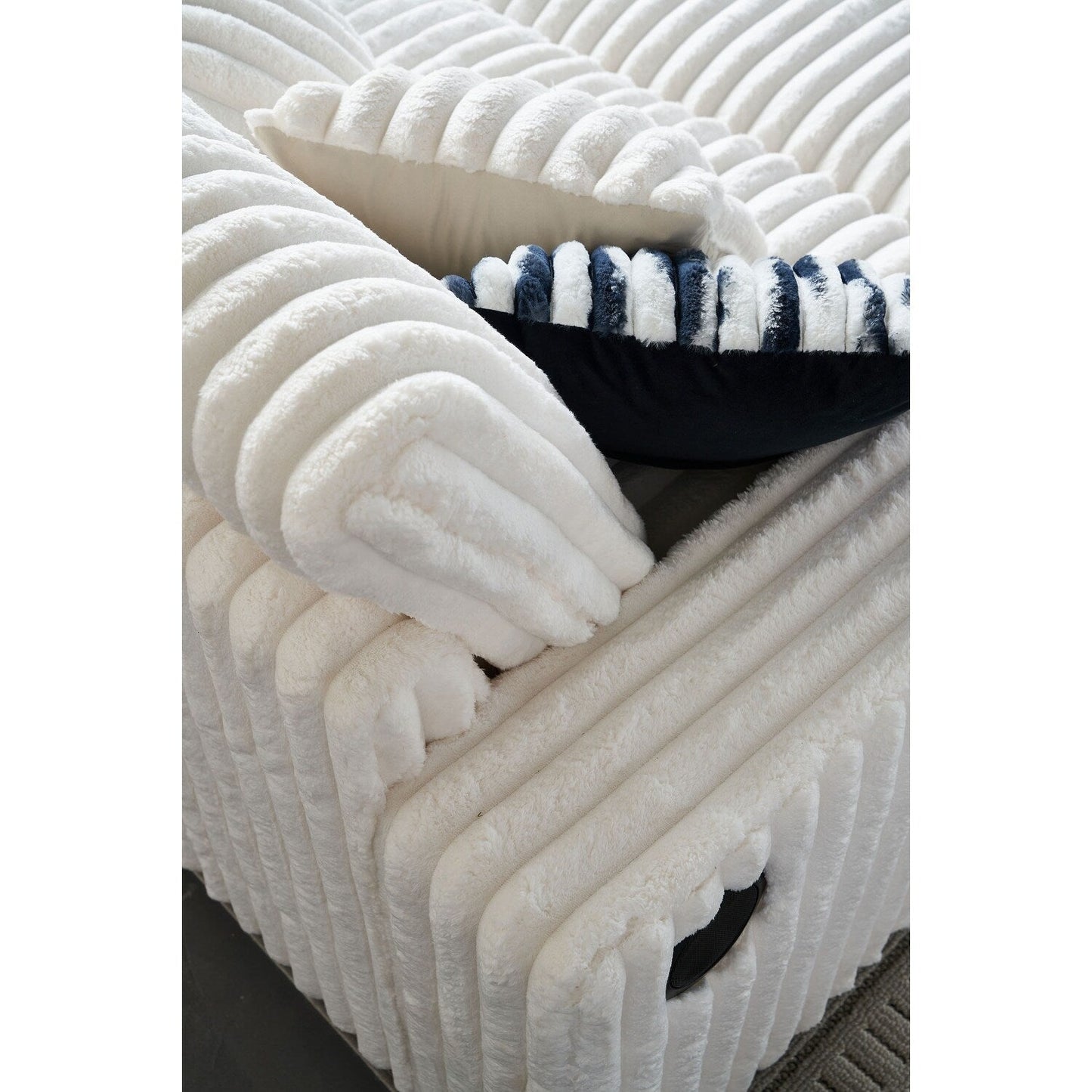 Canapé causeuse en velours côtelé beige avec pouf et haut-parleur Bluetooth