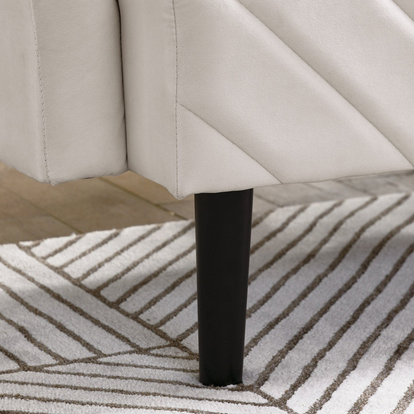 Canapé-lit futon convertible capitonné en velours beige