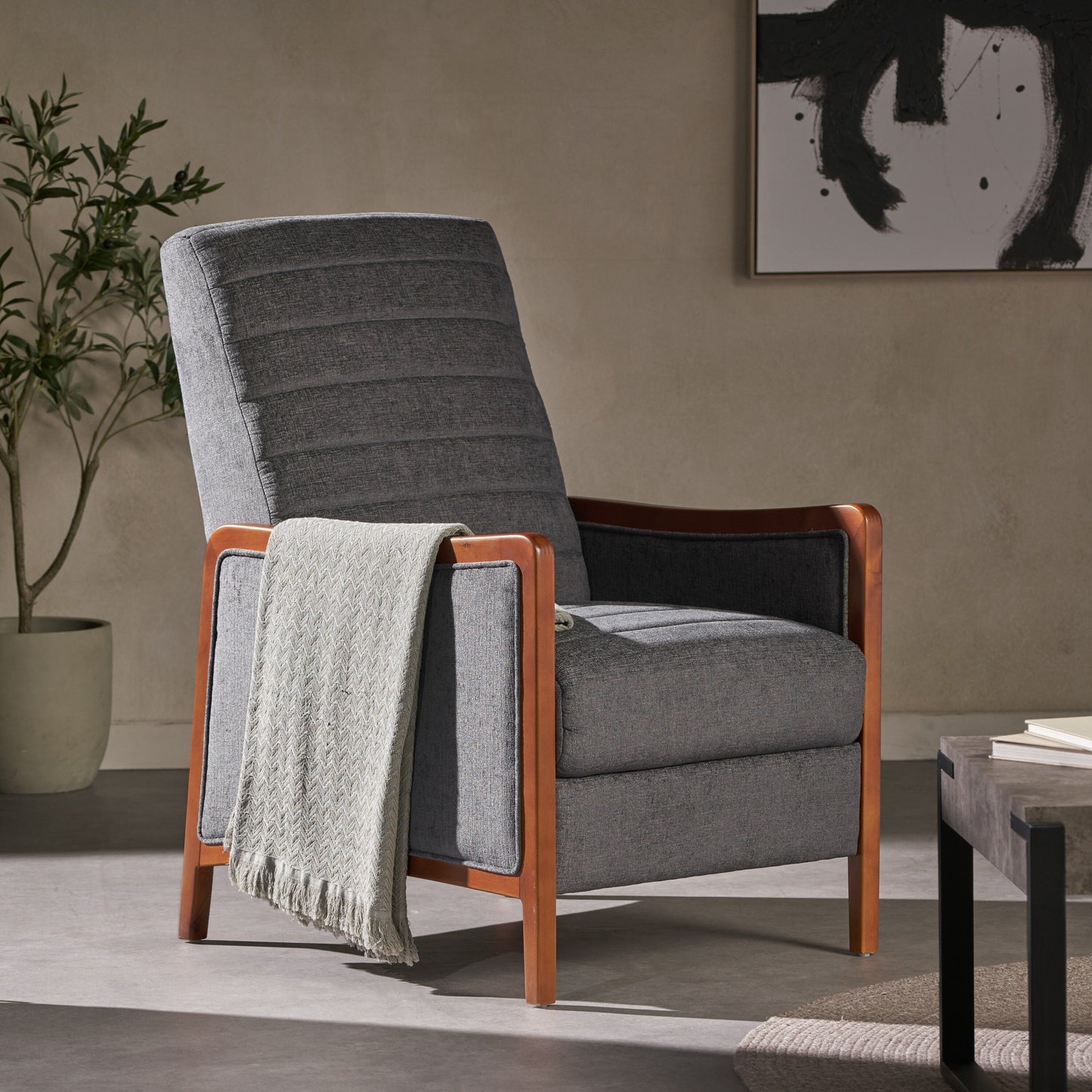 Fauteuil inclinable à dossier relevable en bois de bouleau avec coutures en canal