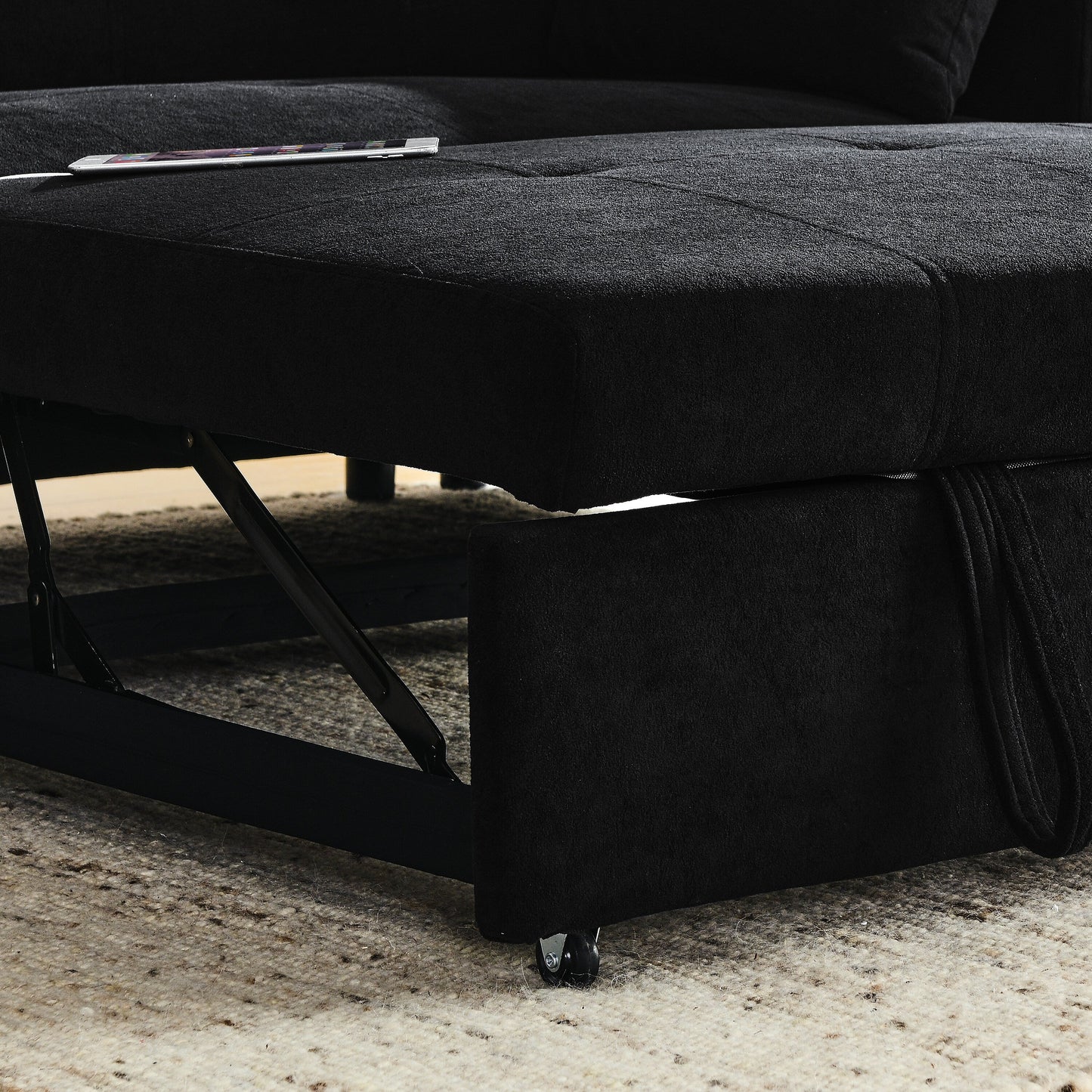 Canapé deux places en tissu noir 54'' : lit gigogne, rangement d'accoudoir et port de chargement USB