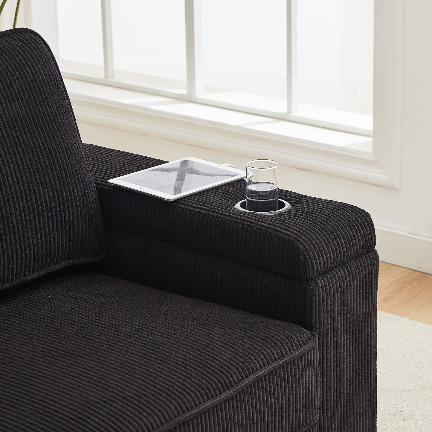 Canapé 3 places en velours côtelé noir moderne 86,5 avec deux espaces de rangement, ports de chargement USB et deux porte-gobelets