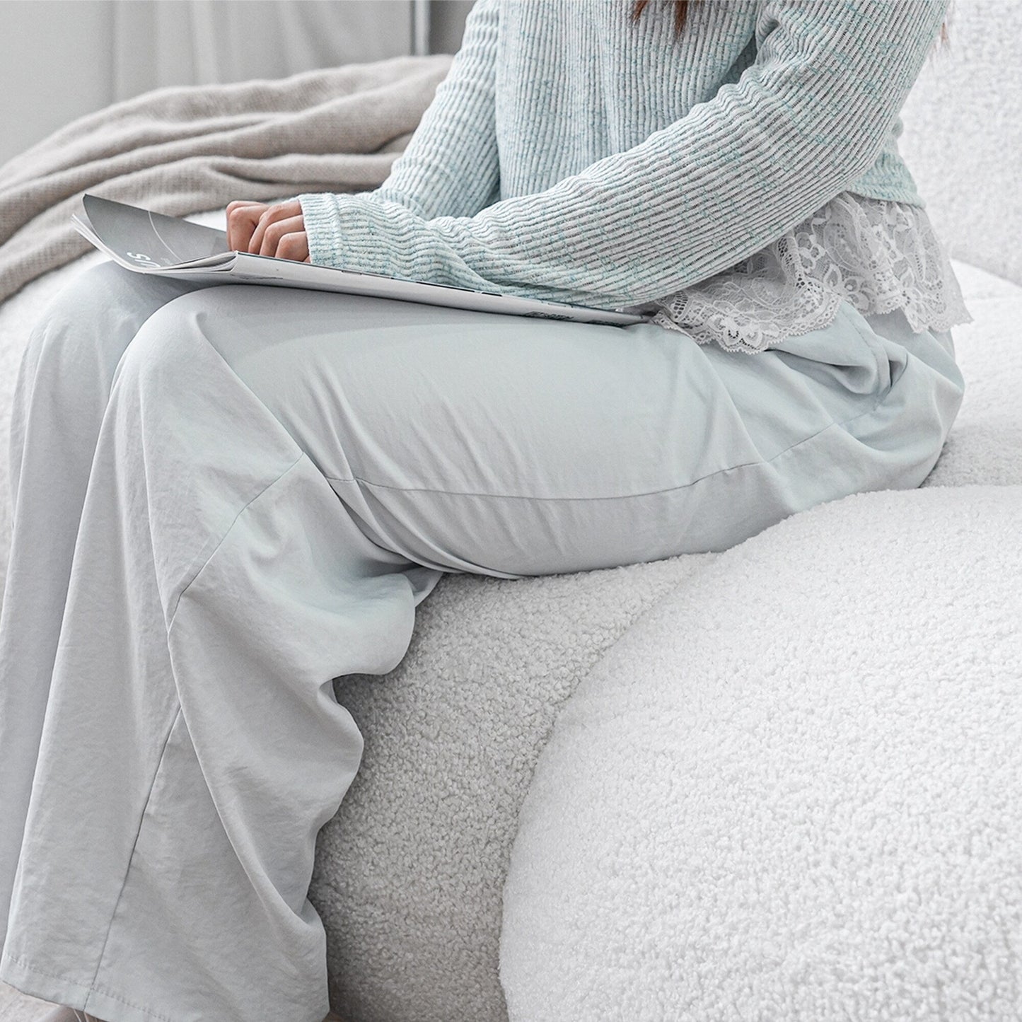 Canapé Cloud rembourré Boucle, canapé de sol moderne sans cadre