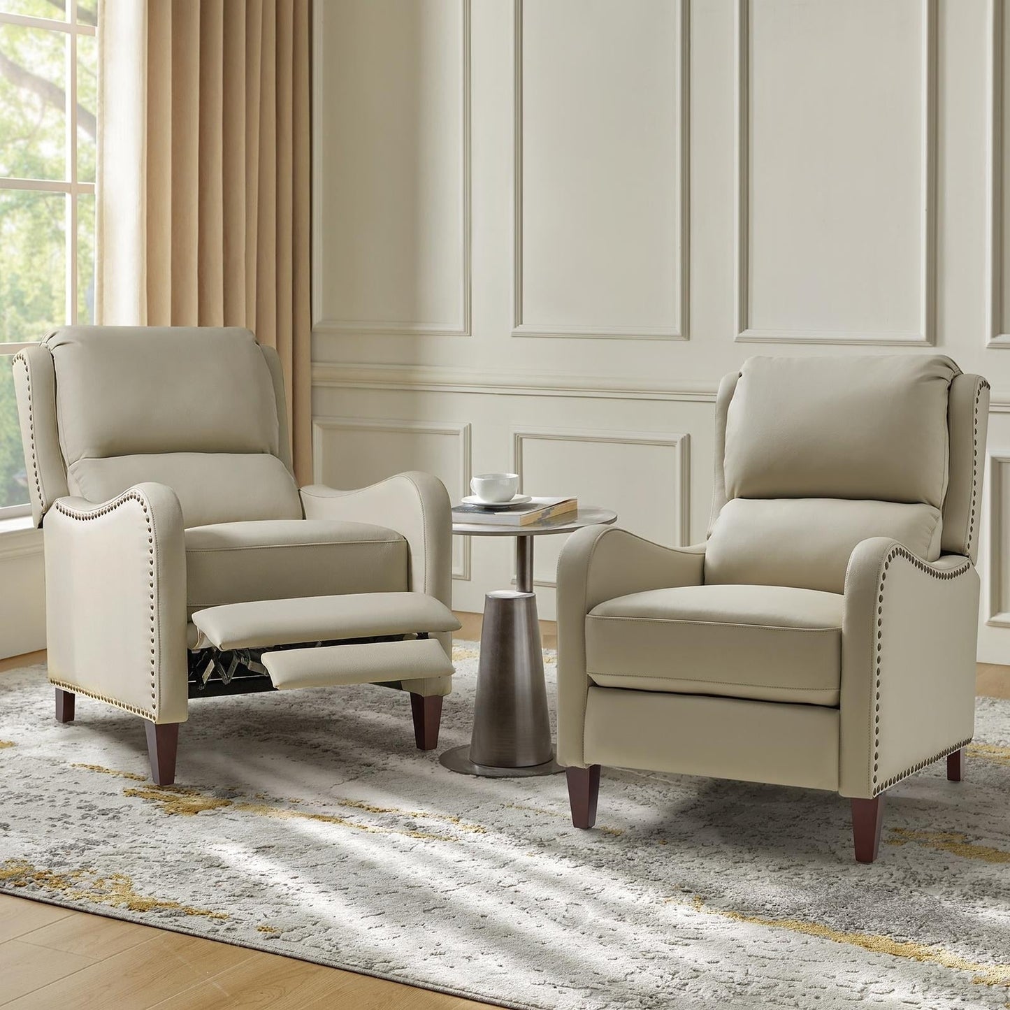 Fauteuil inclinable moderne Brigida en cuir véritable avec garniture cloutée et repose-pieds réglable, lot de 2 par HULALA HOME
