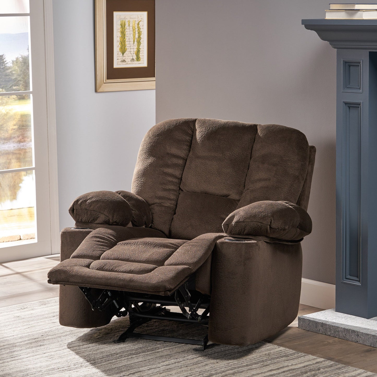 Fauteuil inclinable manuel élégant en tissu marron avec deux porte-gobelets, dimensions spacieuses pour un confort maximal