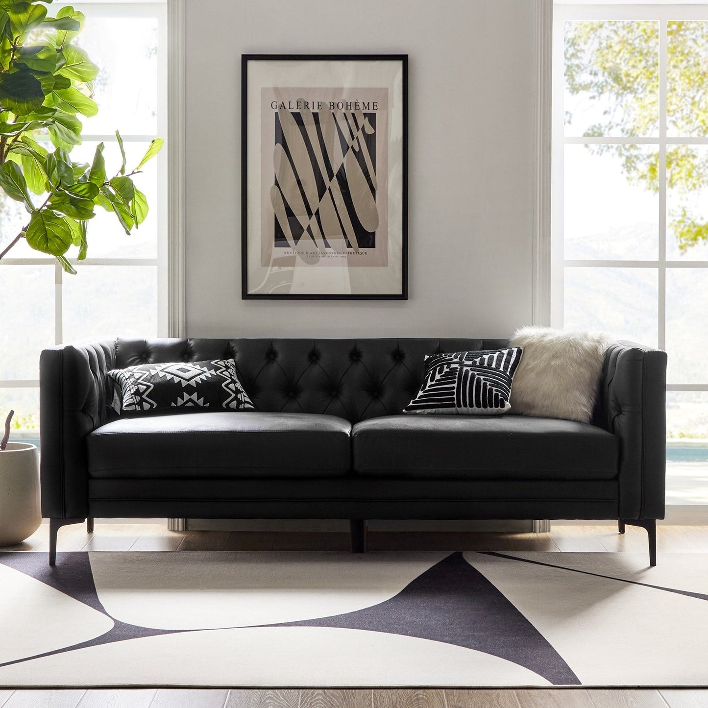 Canapé classique Calymne 84 à accoudoirs carrés et dossier capitonné par HULALA HOME