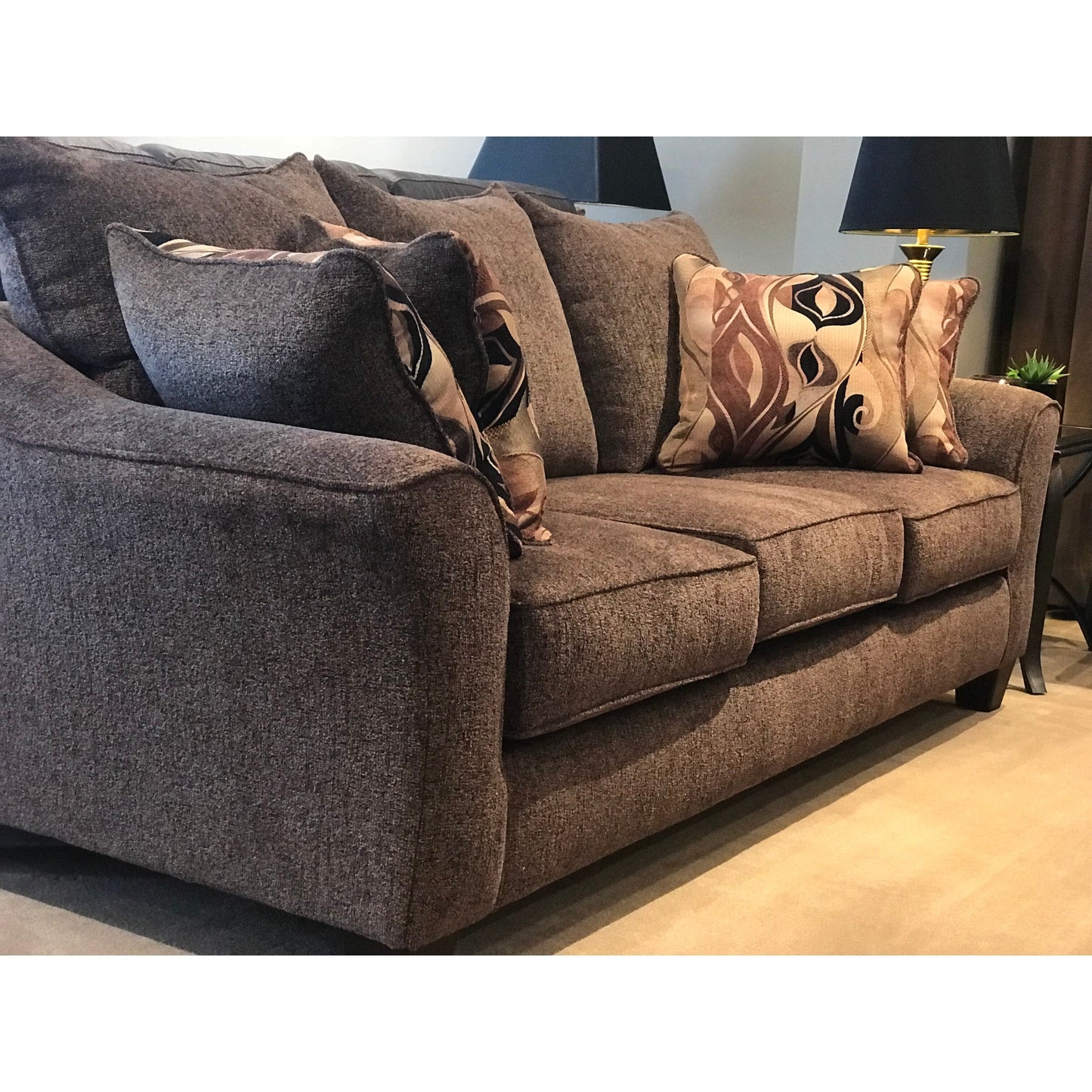 Canapé à dossier coussiné en tissu Camero de Roundhill Furniture