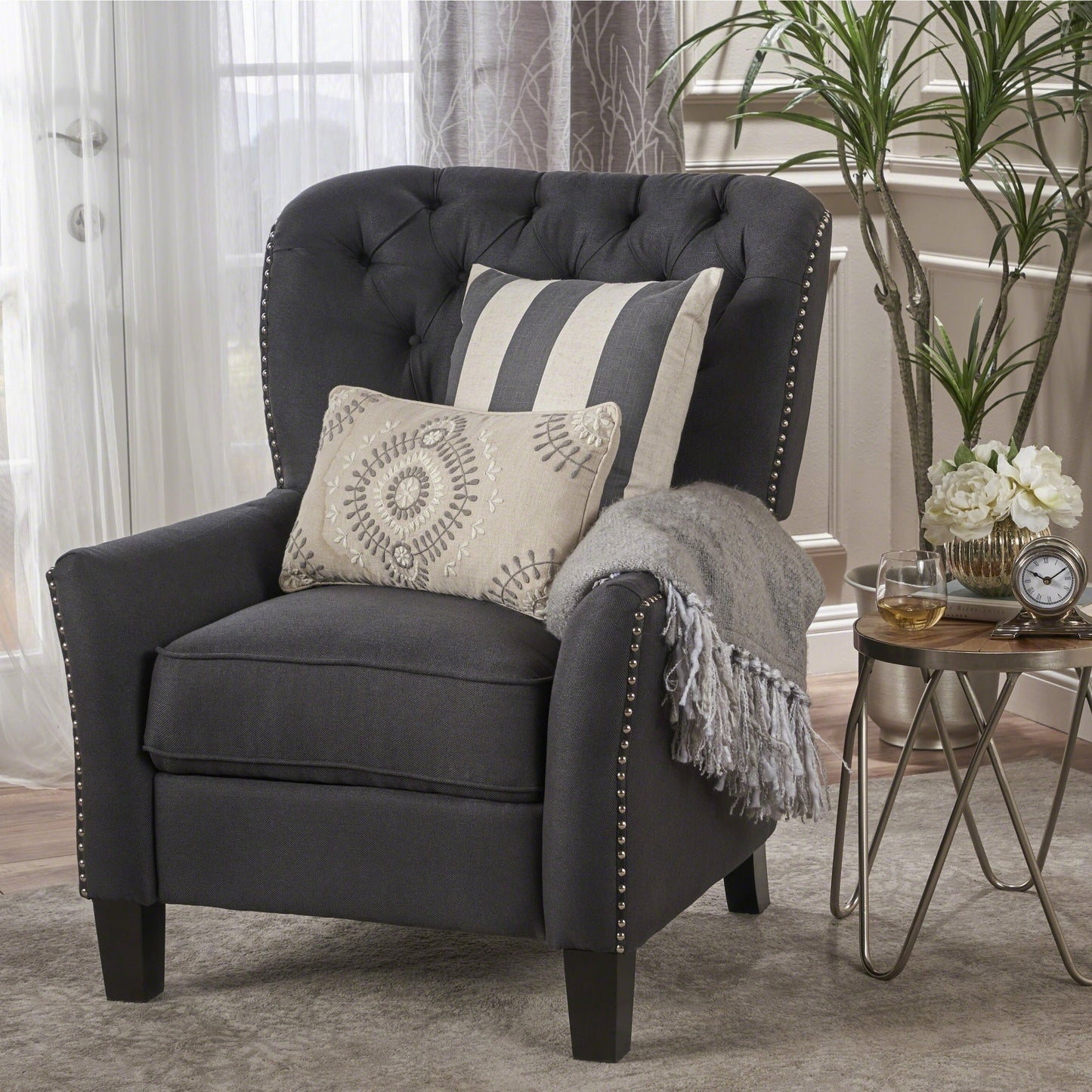 Fauteuil inclinable en tissu capitonné Cerelia par Christopher Knight Home