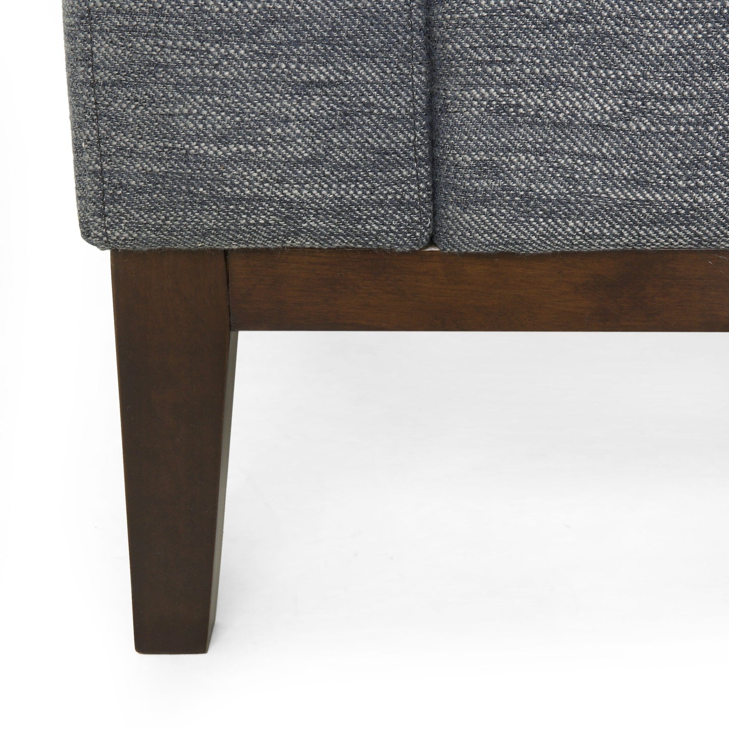 Canapé 3 places anthracite avec pieds en bois et coussins assortis