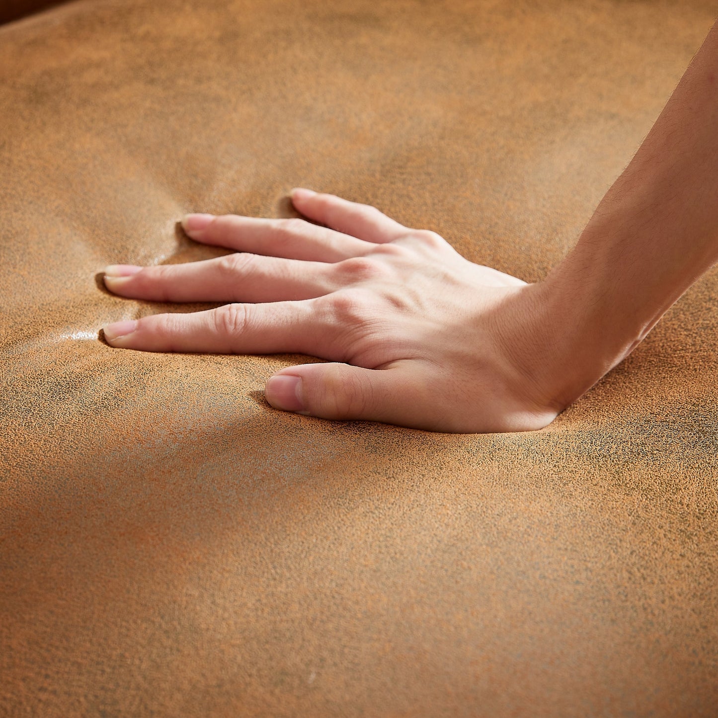 Canapé 3 places Chesterfield 85.5 en tissu technique avec coussins