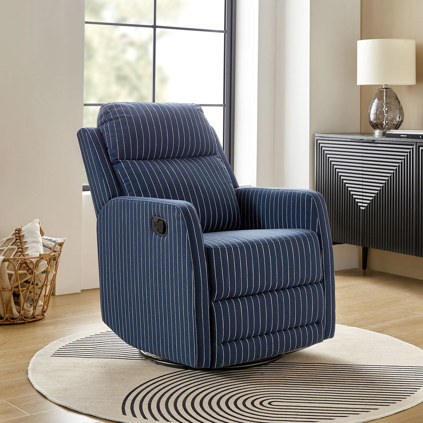 Fauteuil inclinable pivotant à 360 degrés Diana Modern en polyester par HULALA HOME