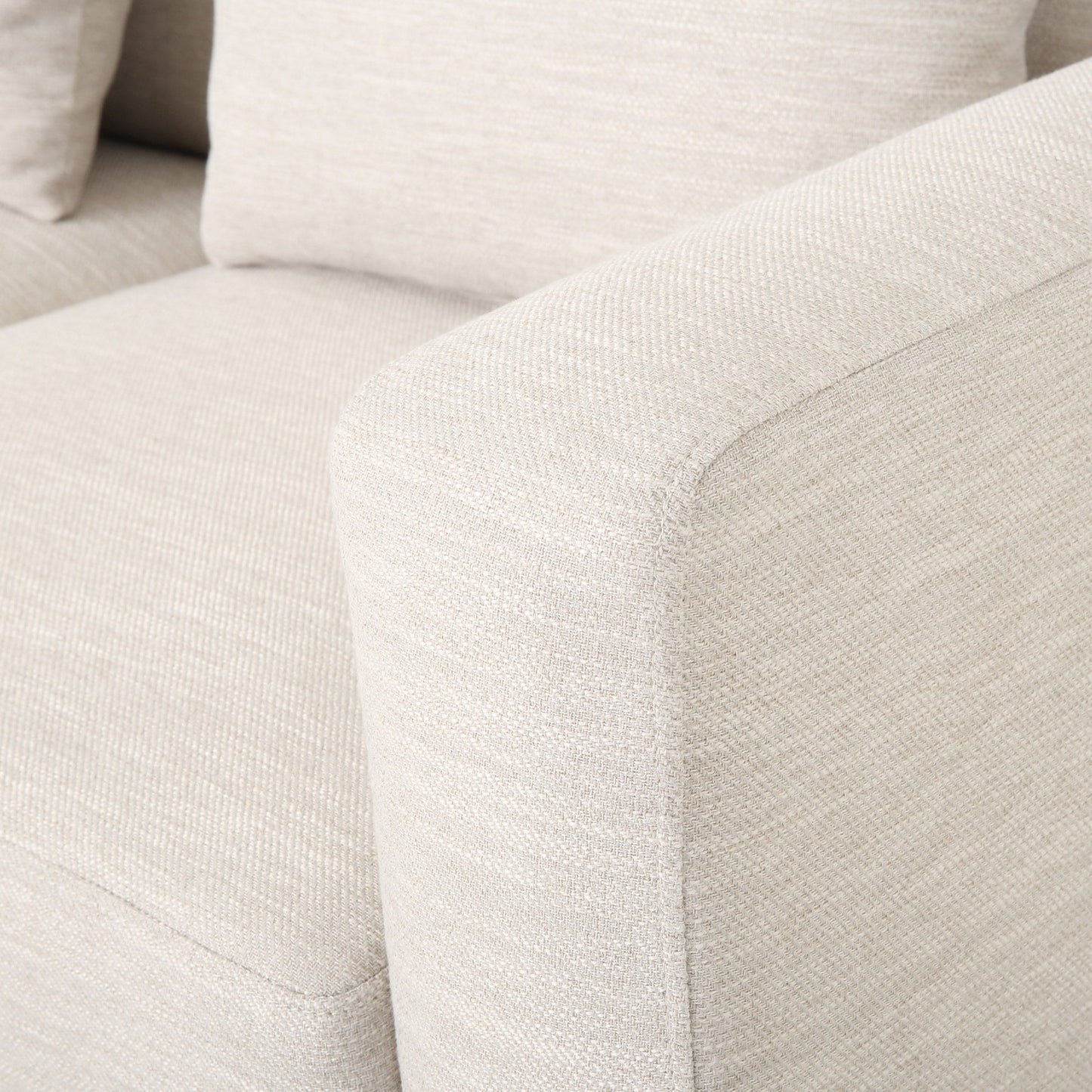 Canapé 3 places contemporain en tissu Elliston avec coussins décoratifs par Christopher Knight Home