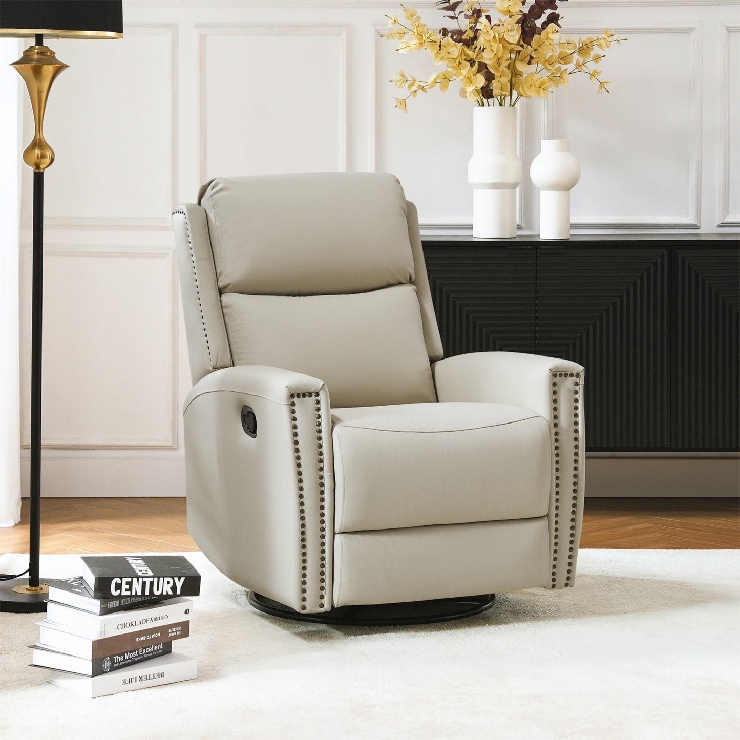 Fauteuil inclinable pivotant à oreilles Fiacro 30.31 en cuir véritable, large et moderne, avec garnitures cloutées