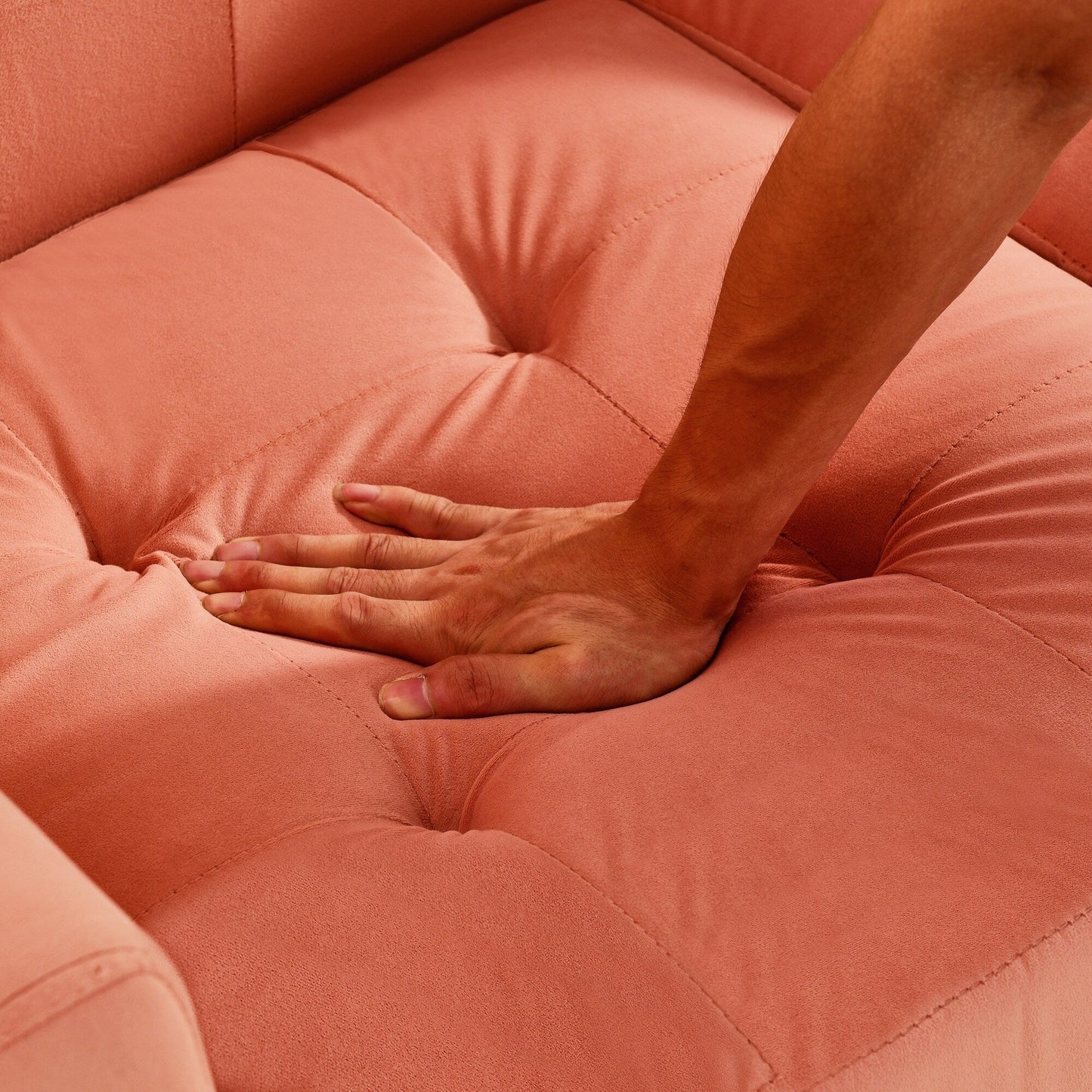 Canapé causeuse capitonné en mousse avec pieds en fer