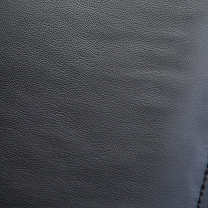 Canapé inclinable manuel Marty Modern Leather Match de Furniture of America avec accoudoirs rembourrés évasés