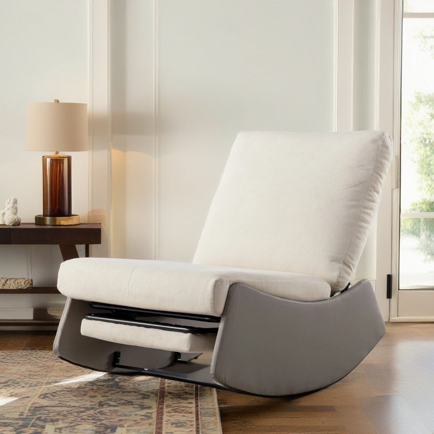 Fauteuil inclinable à bascule moderne GDFStudio avec repose-pieds