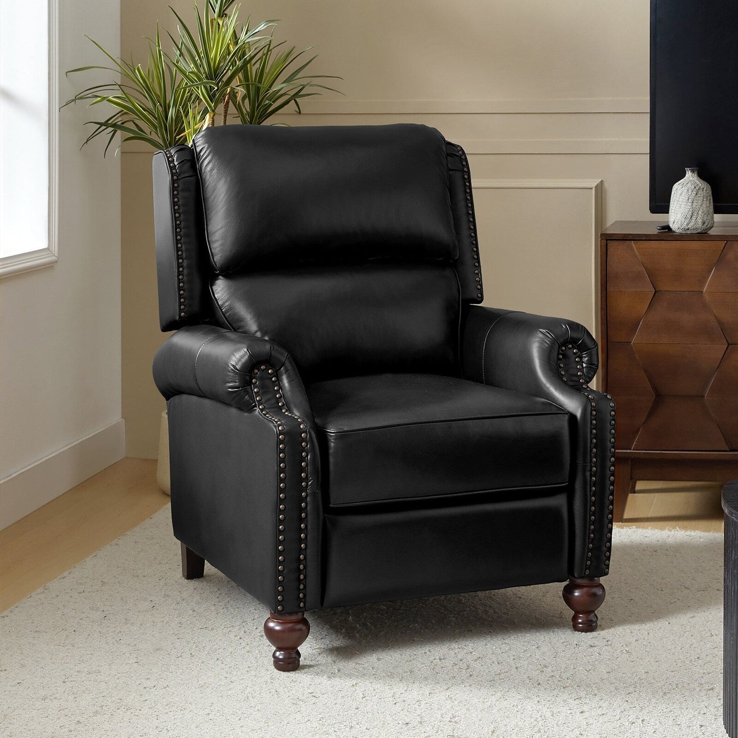 Fauteuil inclinable Gabriela en cuir véritable, style milieu de siècle, avec pieds coniques en bloc, par HULALA HOME