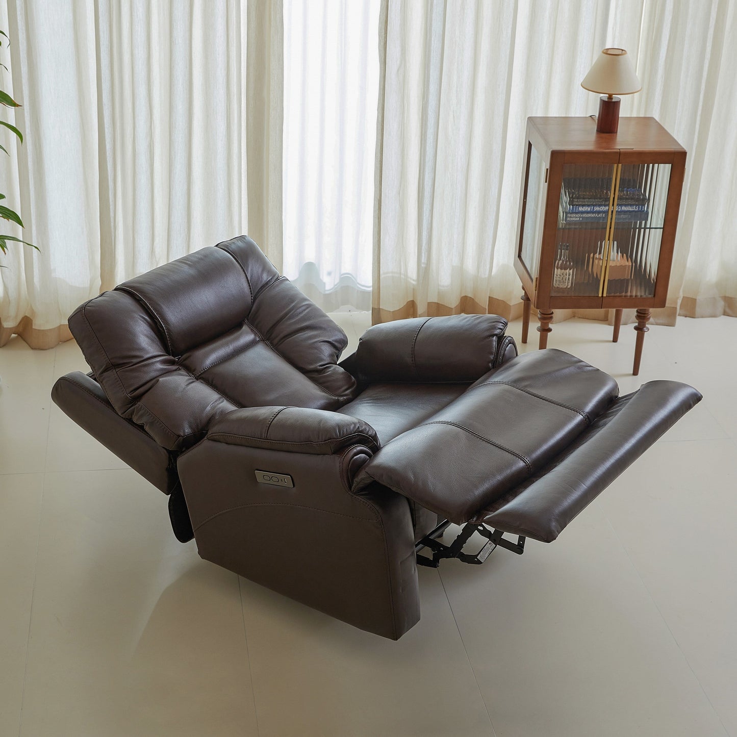 Véritable fauteuil inclinable électrique à inclinaison zéro gravité avec appui-tête réglable et repose-pieds extensible en cuir de qualité supérieure