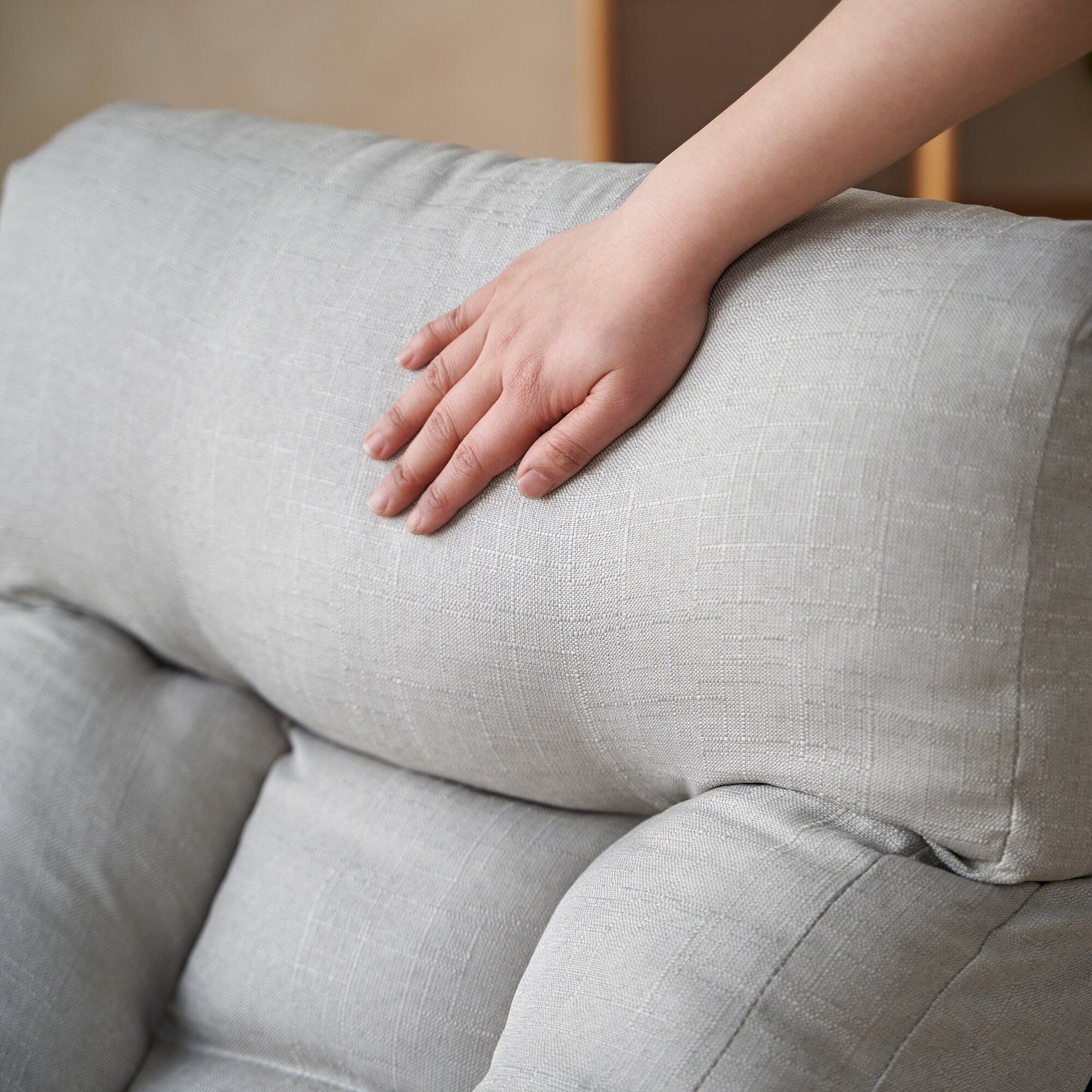 Fauteuil inclinable pivotant à 360° rembourré gris avec support pour téléphone portable et appui-tête réglable