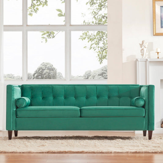 Canapé en velours vert 78'' avec capitonnage, pieds en bois et coussins traversins