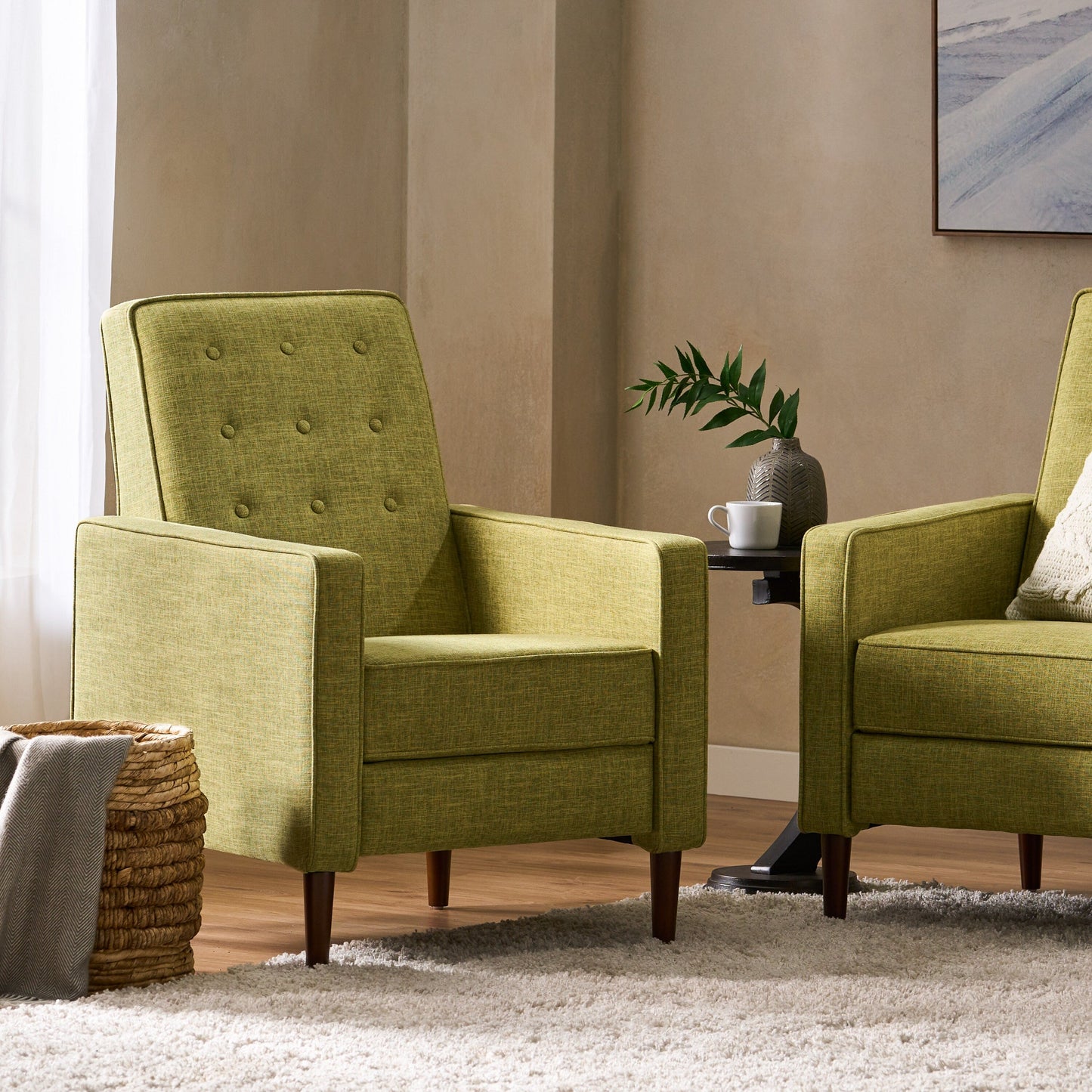 Fauteuil inclinable rembourré en tissu vert style milieu du siècle avec repose-pieds, dossier capitonné et pieds en hêtre