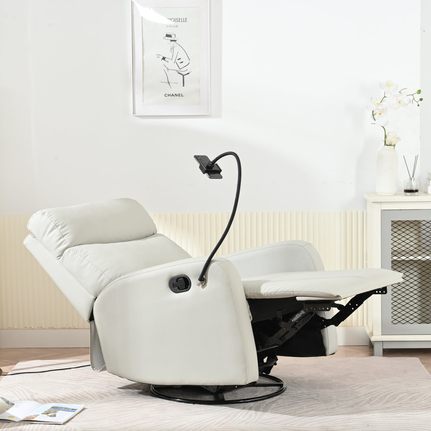 Fauteuil inclinable pivotant à 360° gris avec repose-pieds réglable, confort rembourré et support pour téléphone