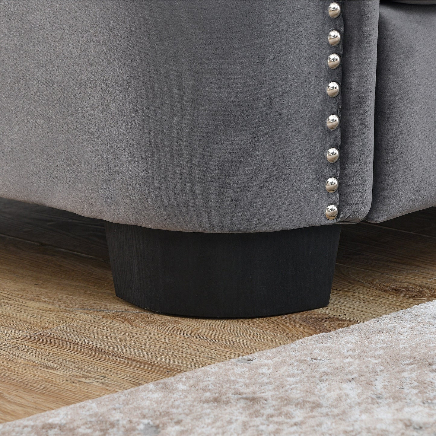 Canapé Chesterfield en L en velours gris de 82 pouces avec coussins amovibles, 5 places, garniture cloutée et cadre en bois massif