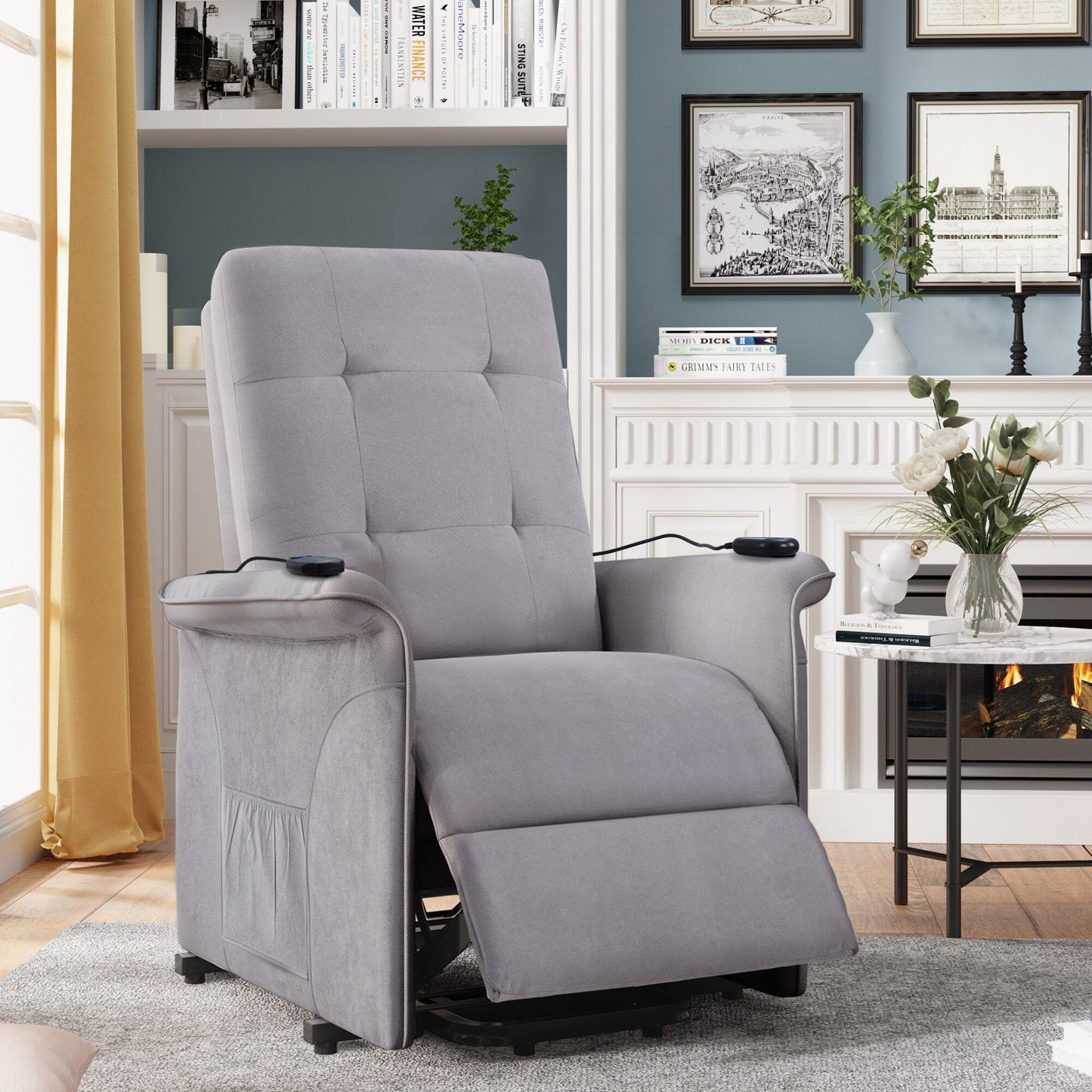 Fauteuil inclinable gris pour personnes âgées avec massage réglable, rembourrage généreux, télécommande et poches latérales pratiques