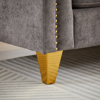 Canapé 3 places gris moderne capitonné en chenille de 61,5 pouces avec accoudoirs décorés de clous cuivrés et 2 coussins pour le salon