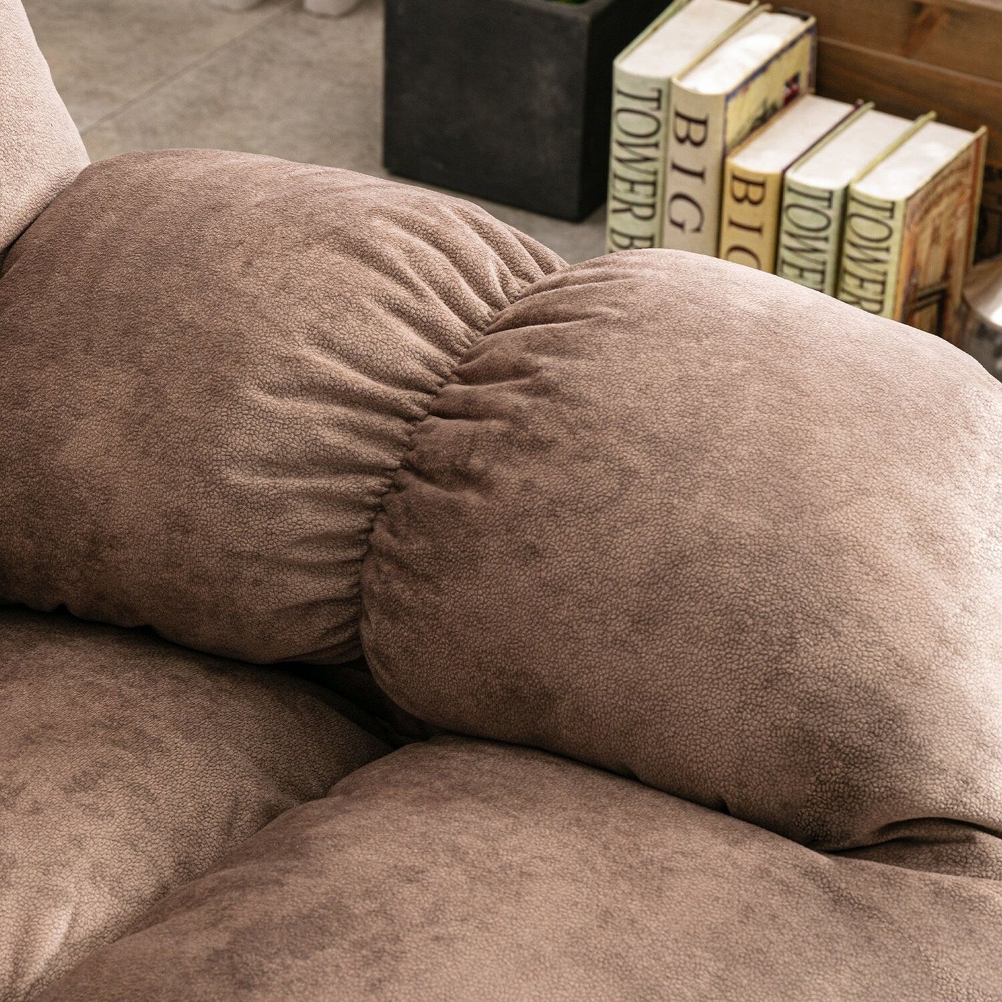 Fauteuil inclinable électrique robuste pour personnes âgées avec un design rembourré