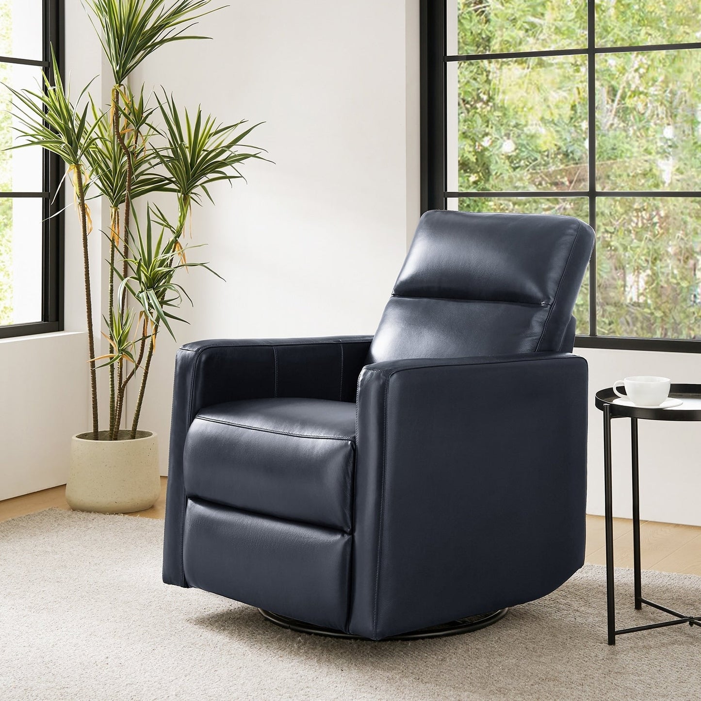 Fauteuil inclinable pivotant en cuir véritable Josefa Modern par Hulala Home