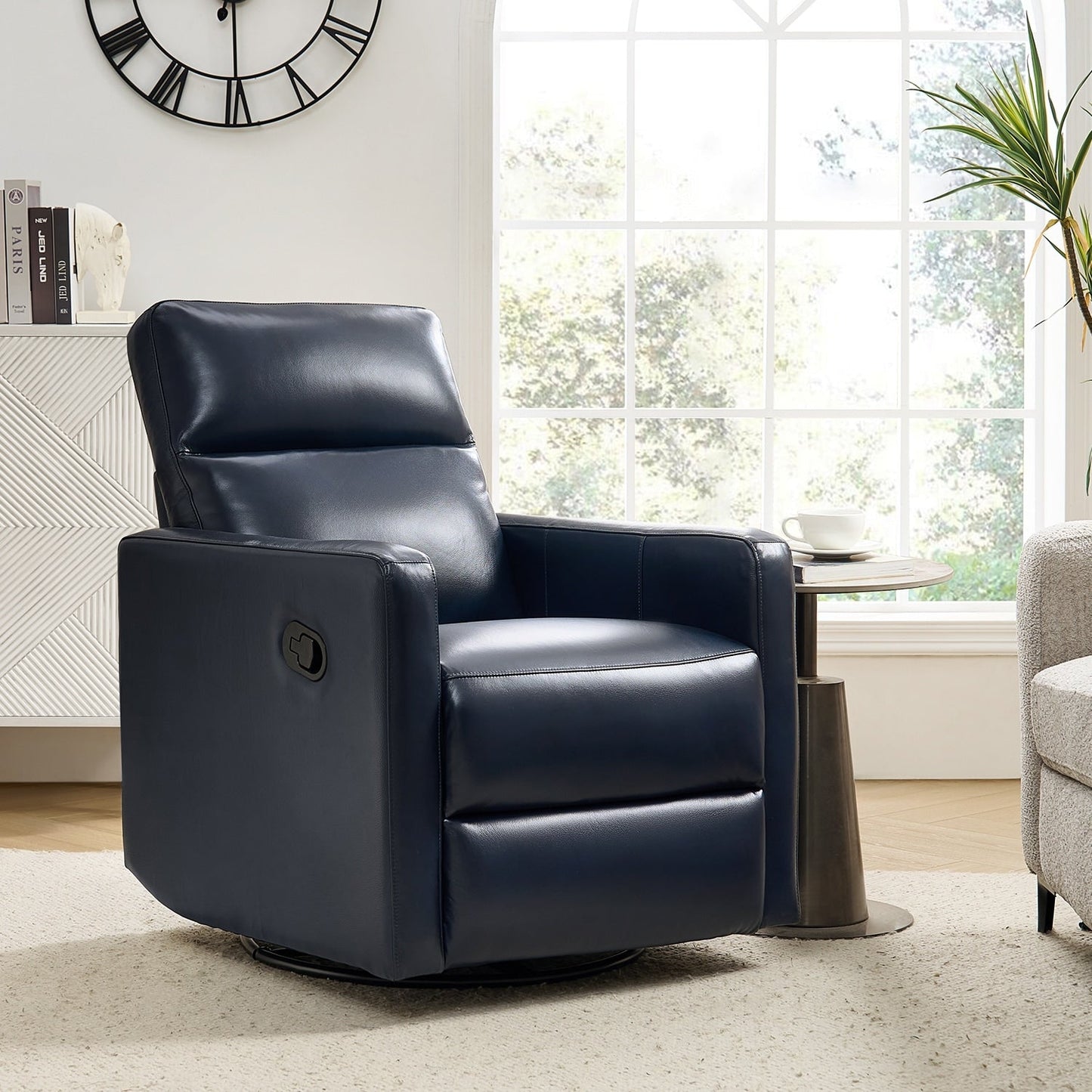 Fauteuil inclinable pivotant en cuir véritable Josefa Modern par Hulala Home