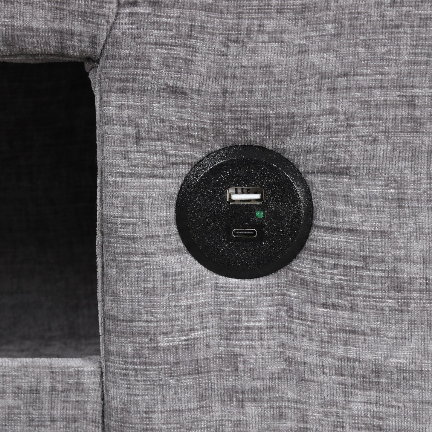 Canapé sectionnel 5 places en L avec pouf coulissant, porte-gobelets intégrés, port de chargement USB et coussins amovibles