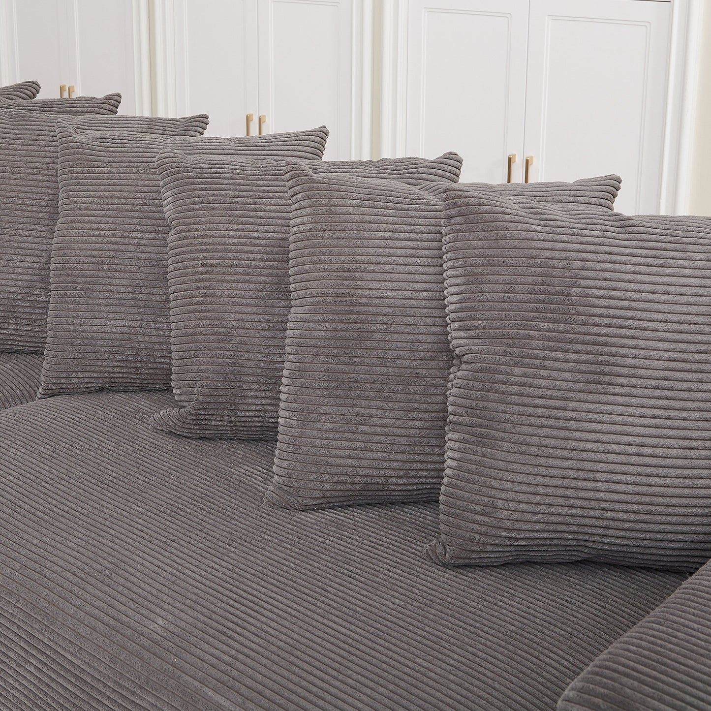 Canapé-lit de luxe avec coussin moelleux : un confort ultime pour votre maison