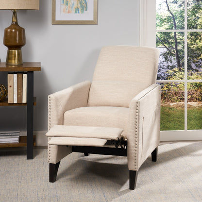 Fauteuil inclinable moderne en tissu avec repose-pieds, détails cloutés et pieds en bouleau