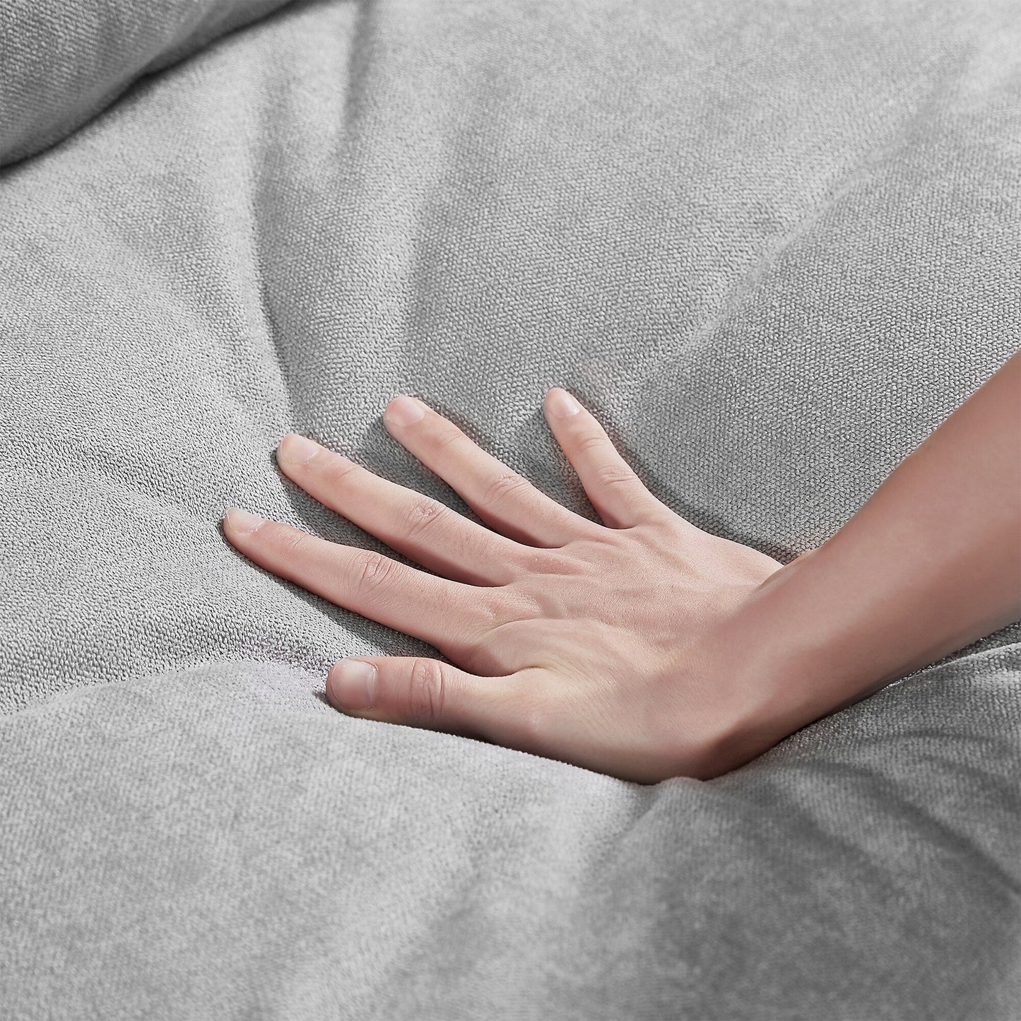 Canapé sectionnel moderne en forme de L avec méridienne réversible et coussins pour le salon