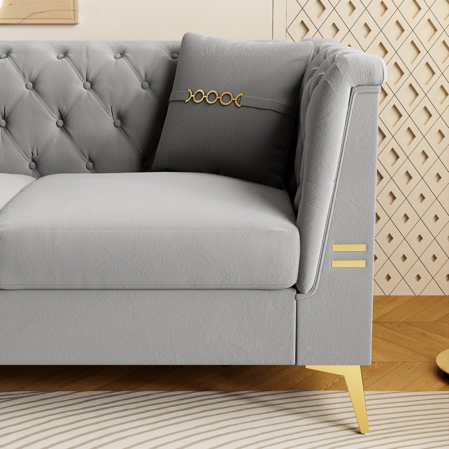 Canapé moderne en velours capitonné, canapé 3 places style milieu de siècle, pieds et coussins en métal doré, élégant canapé de style Chesterfield.