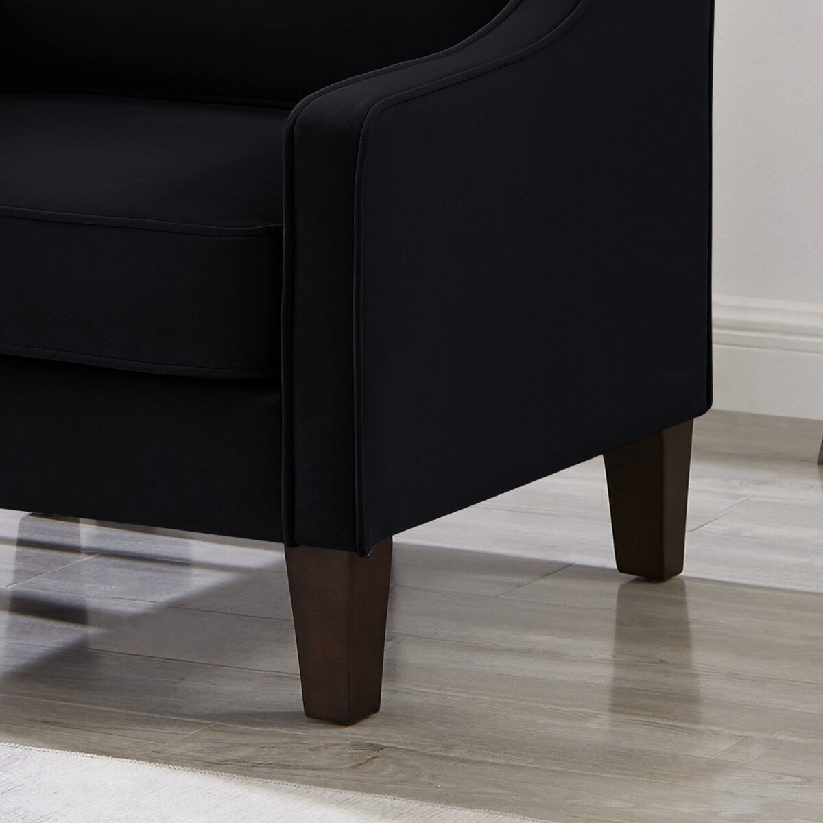 Canapé rembourré moderne avec coussins amovibles et accoudoirs arrondis