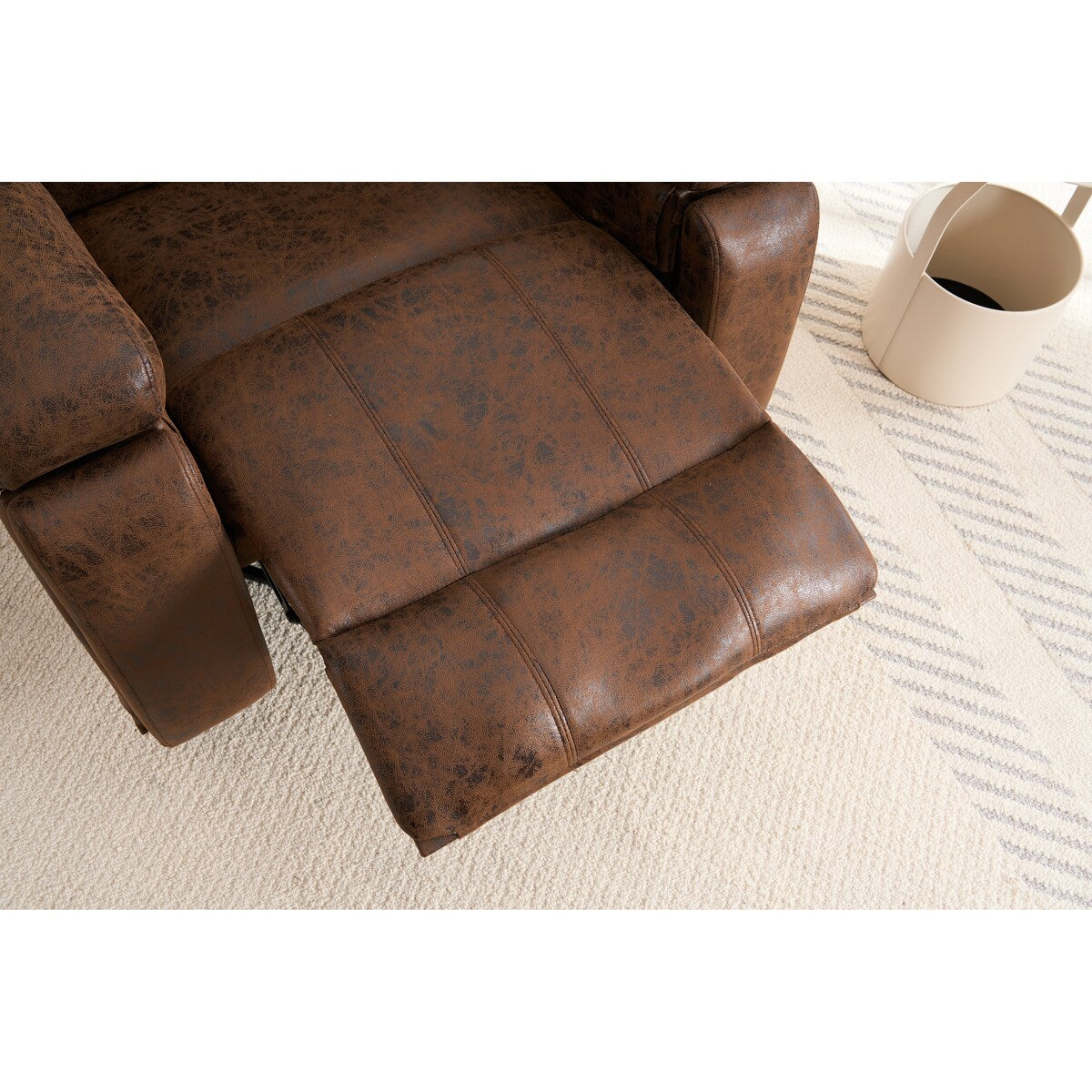 Fauteuil simple surdimensionné