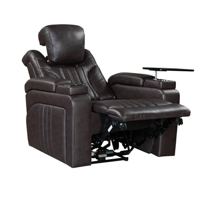 Fauteuil inclinable électrique en cuir synthétique pour home cinéma avec appui-tête réglable électriquement, chargeur sans fil, port USB et accoudoirs de rangement.