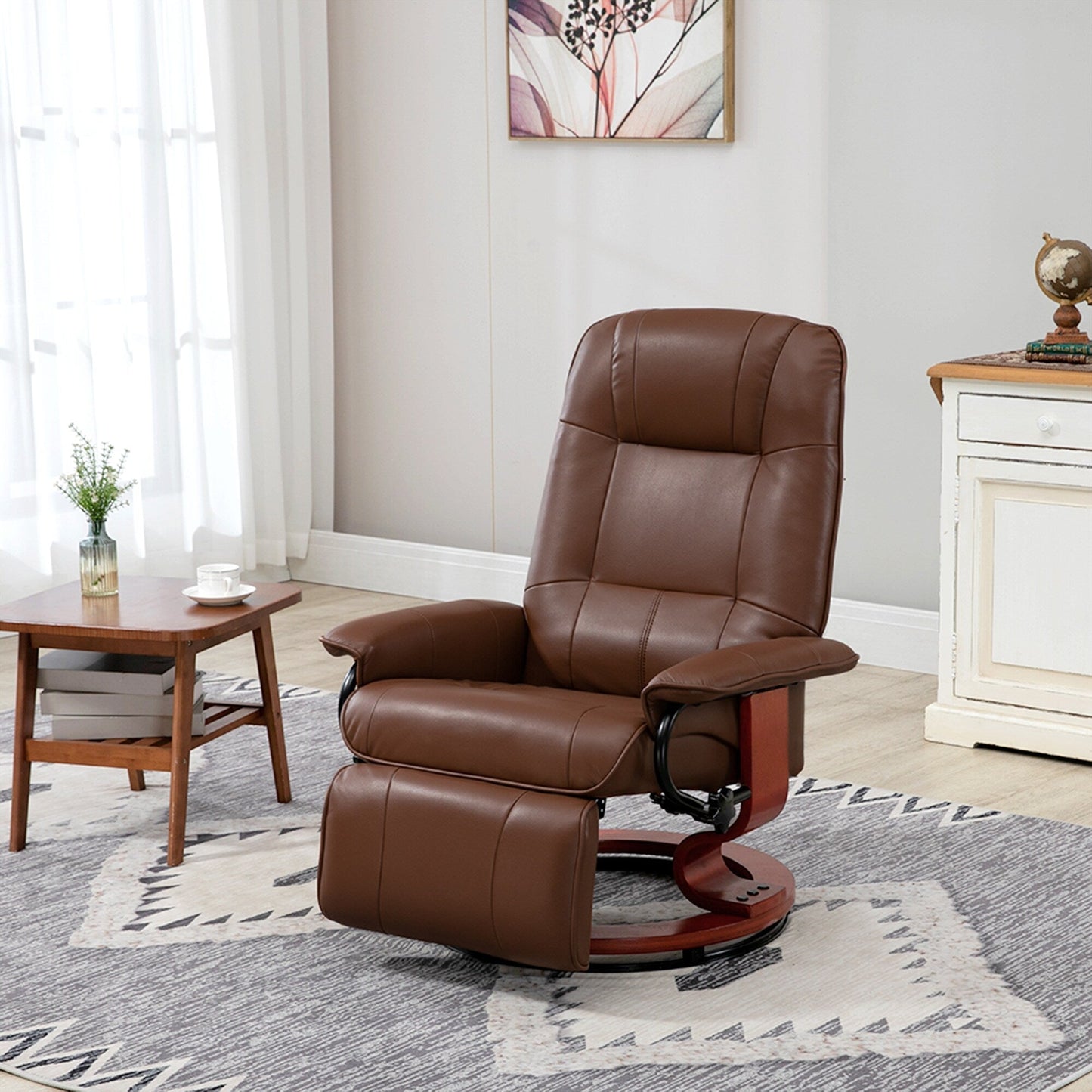 Fauteuil inclinable pivotant en cuir synthétique avec dossier réglable, repose-pieds et accoudoirs rembourrés pour un confort optimal au salon