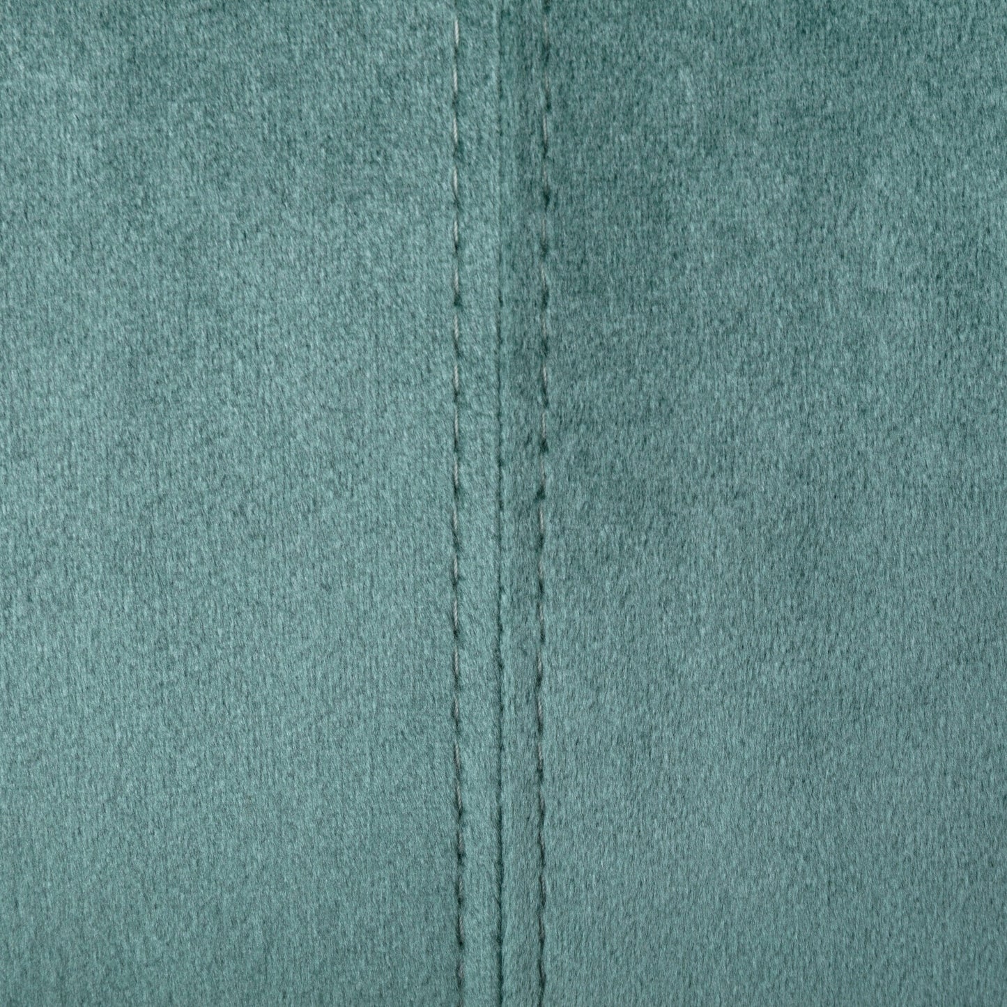 Canapé 3 places Reitz Glam en velours par Christopher Knight Home - 76,25 L x 29,25 l x 33,50 H